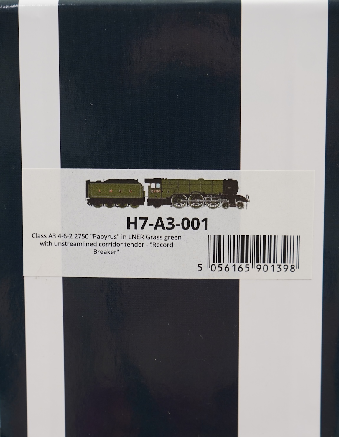 A boxed 0 Gauge Hattons Originals (H7-A3-001) model of LNER Class A3, Papyrus 2750, 4-6-2 tender locomotive, powered for two rail operation, with detailing elements and instruction manual.